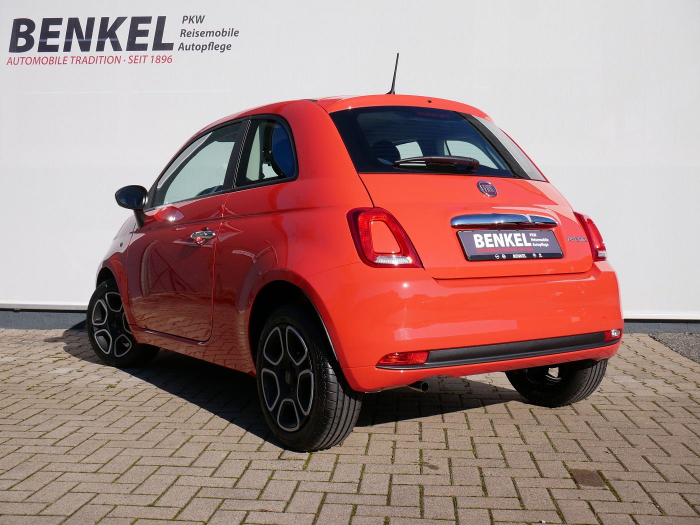 Fahrzeugabbildung Fiat 500 1.0 GSE Hybrid Club Tempomat Apple/Android