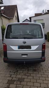 Volkswagen T6 Transporter Kombi kurzer Radstand 9-Sitzer - VW T6 Transporter in Wiesbaden