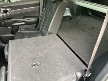 KIA Sorento - 11