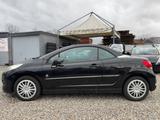 Peugeot 207 CC Cabrio-Coupe Roland Garros - Peugeot 207 mit Benzin-Antrieb: Cabrio, Garros Roland