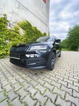 Skoda Karoq 1.5 TSI ACT SPORTLINE TÜV NEU 1. HAND AHK - Skoda Karoq von privat