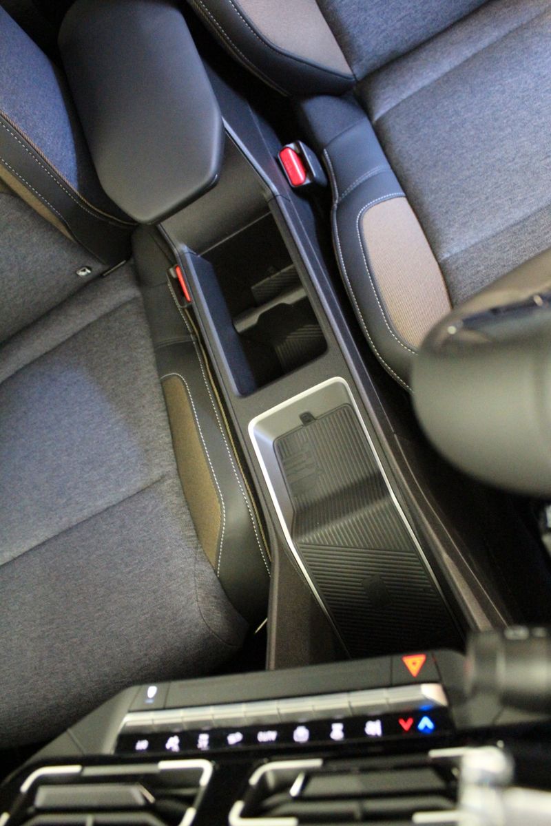 Fahrzeugabbildung Renault R 5 150 Comfort Range Techno  *Vollausstattung*