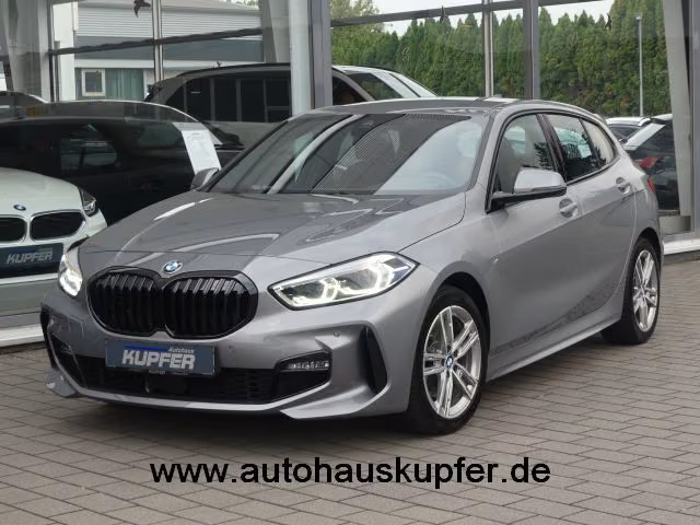 BMW 118  i M Sportpaket DKG°LED°Parkass.+Cam-BMW-SHg