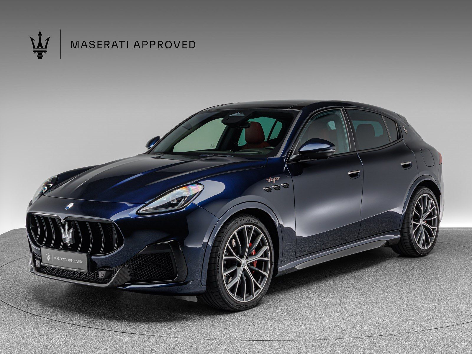Maserati Grecale Trofeo 1. HAND + BLU NOBILE