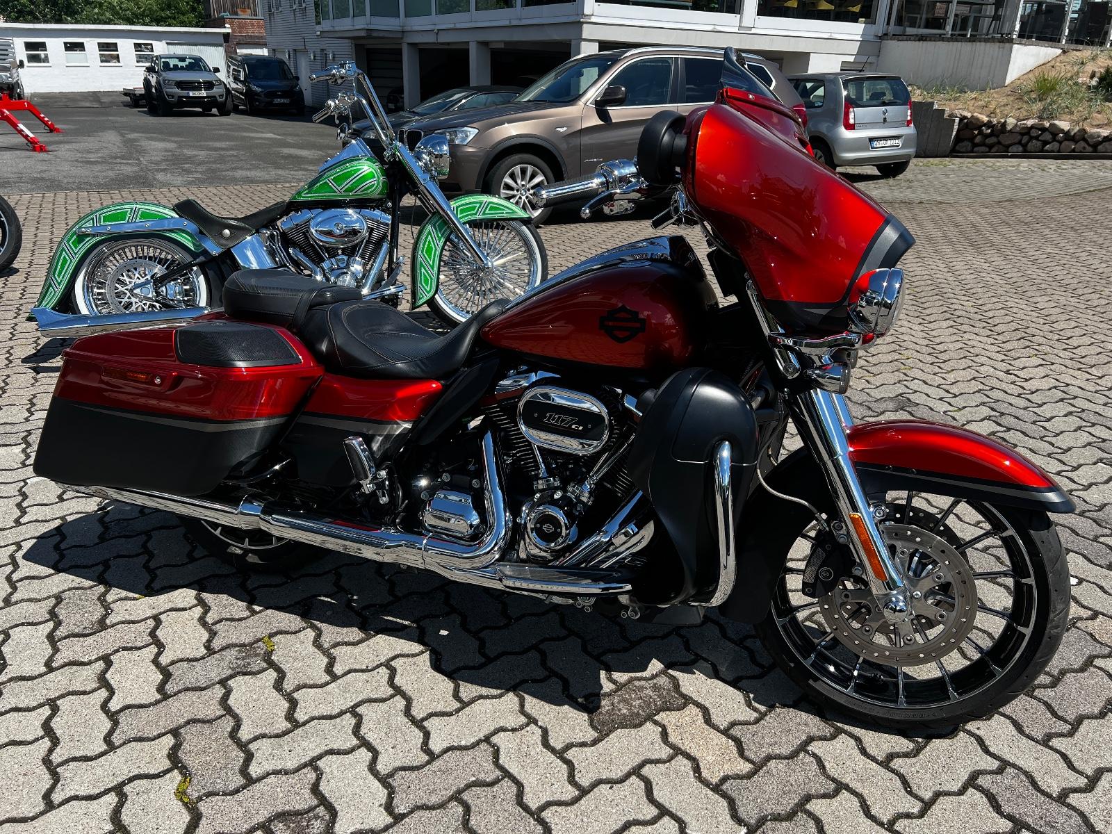 Harley-Davidson Street Glide CVOmi t Jekill & Hyde Auspuff