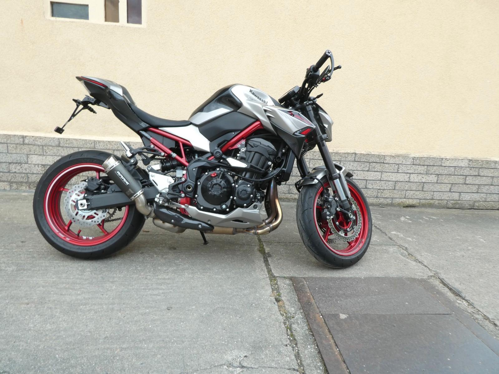 Kawasaki Z 900,Z900,1-Hand