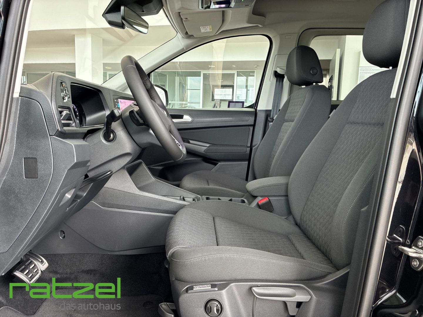 Fahrzeugabbildung Volkswagen Caddy ENERGY 1.5 TSI DSG LED+SHZ+Kamera+PDC+ACC