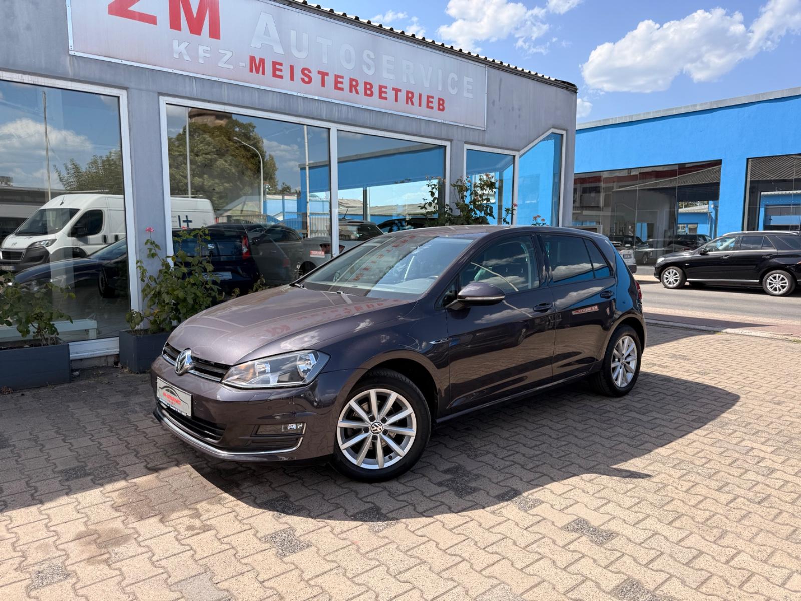 Volkswagen Golf VII Lim. Lounge BMT