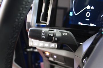 Fahrzeugabbildung Renault Austral Mild Hybrid 140 Automatik Equilibre