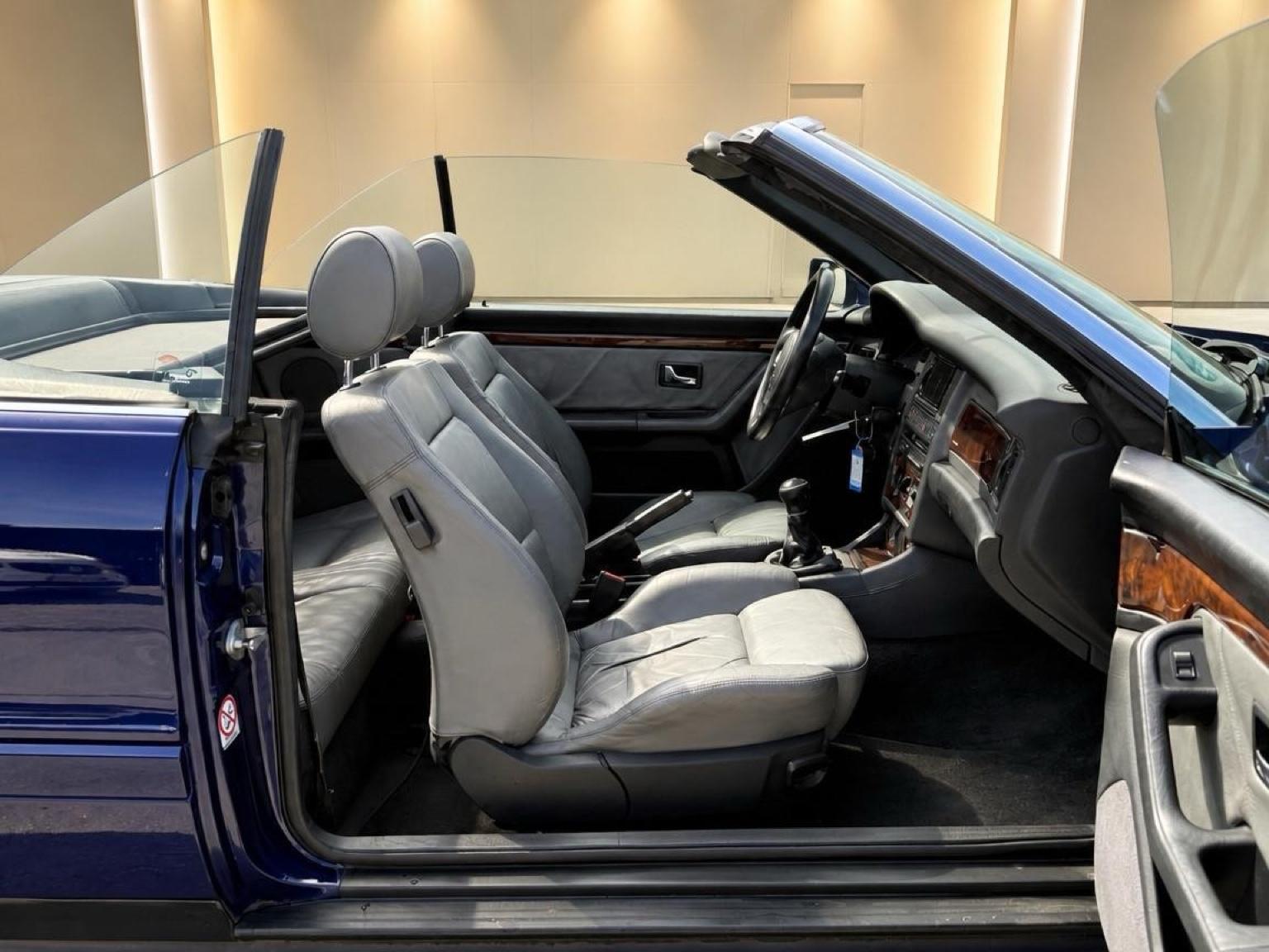 Audi 80 2,6 Cabrio/1.Hand/LEDER/XENON/SHZ/KLIMa