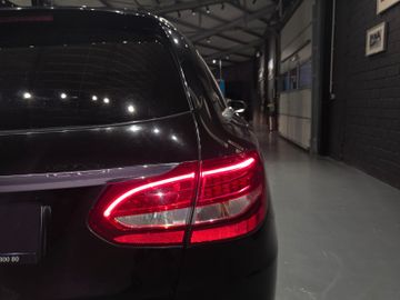 Mercedes C 200 - 6