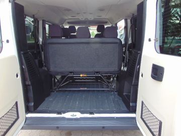 Bild 14 Peugeot Boxer Kombi 333 L1H1 Active Blue-HDi 130