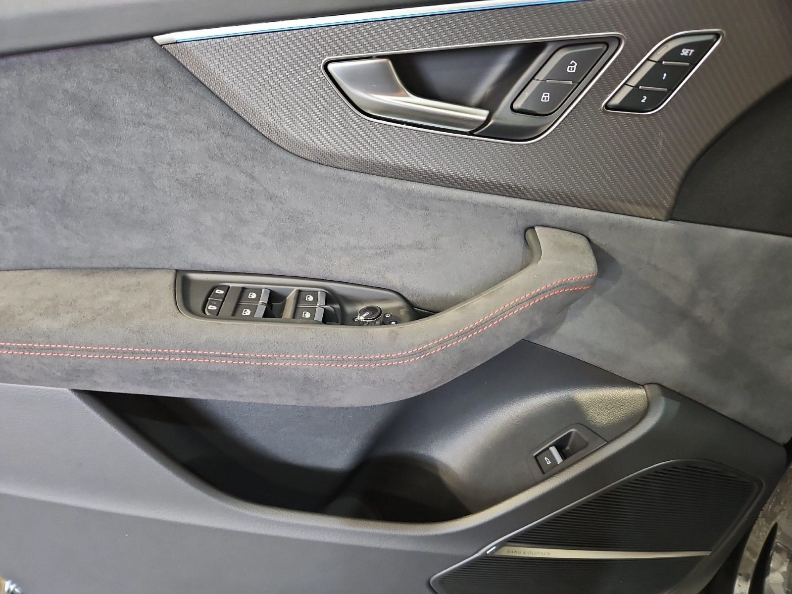 Audi RSQ8 - Bild 10