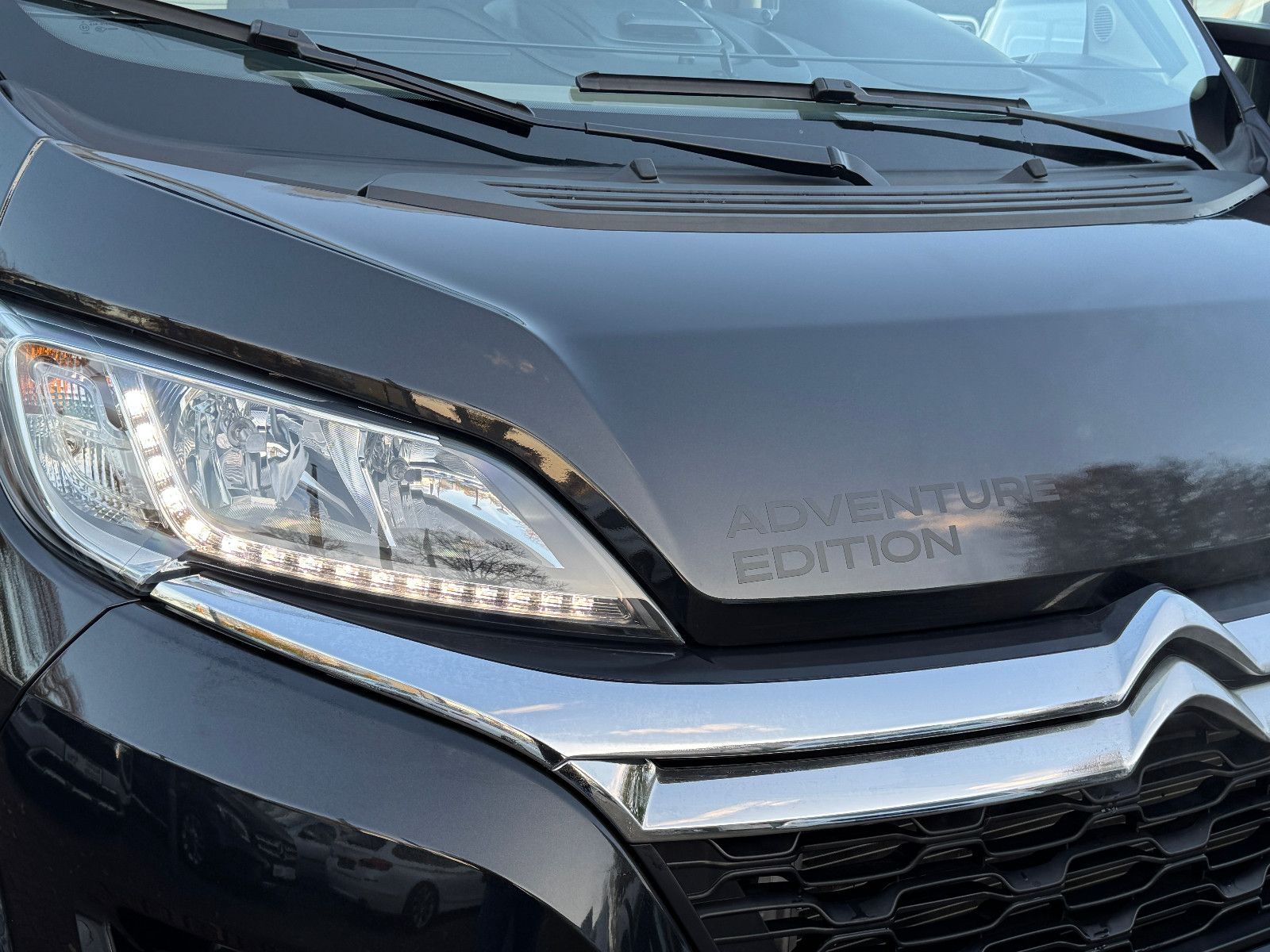 Fahrzeugabbildung Sunlight ADVENTURE EDITION T 68 1HAND KEIN MIETER HUBBETT