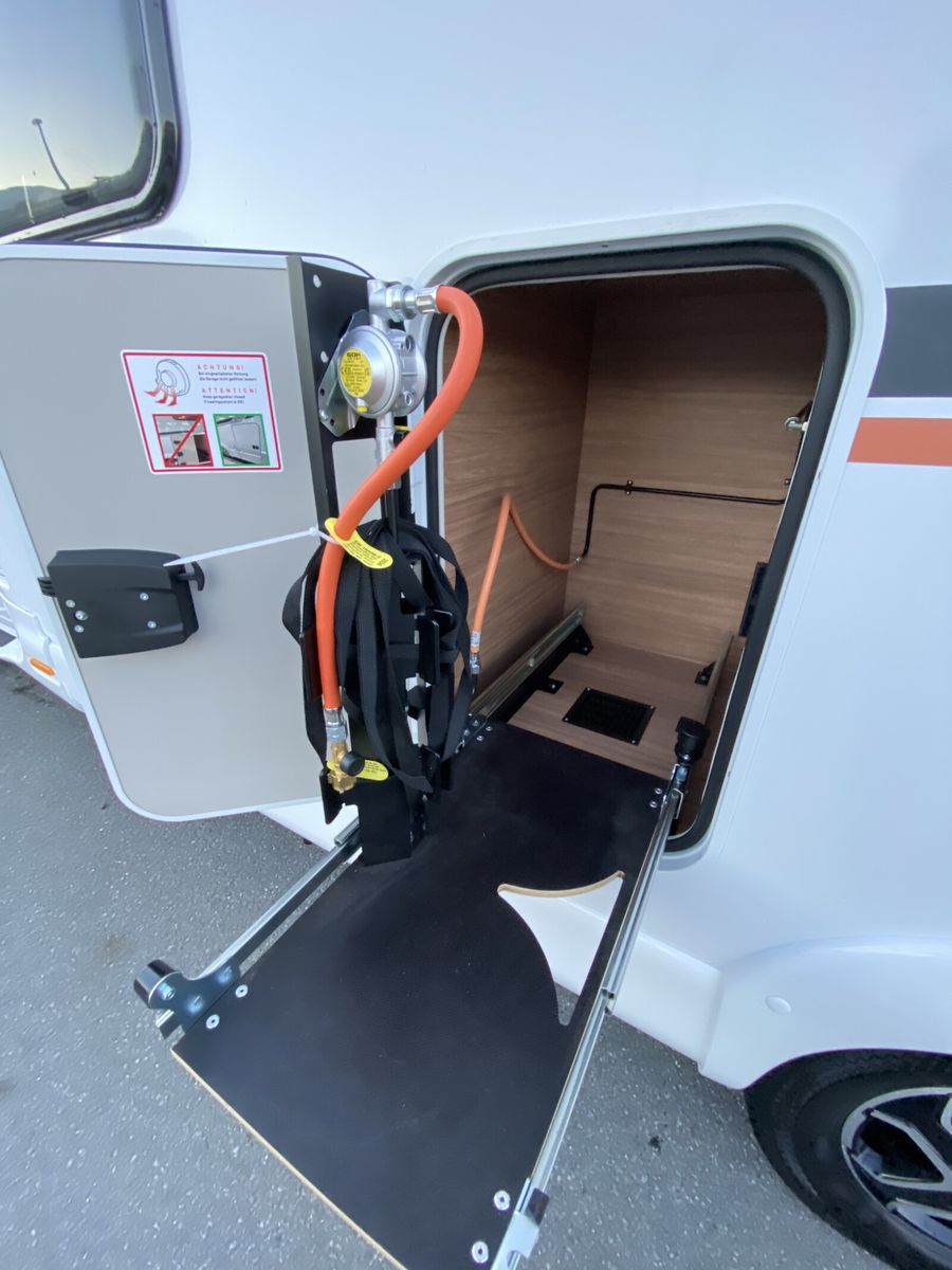 Fahrzeugabbildung Weinsberg CaraCompact EDITION PEPPER 600 MF Automatik