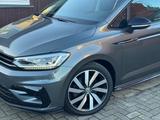 Volkswagen Touran 1.5 TSI DSG R-LINE 7-SITZE LED BLACK PACK - VW Touran Gebrauchtwagen in Oberhausen