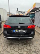 Volkswagen Passat 2.0 TDI DSG 4M 125kW Highline BM Vari... - Volkswagen Passat aus 2011: Kombi, Highline