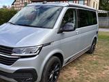 Volkswagen T6.1 California Coast Edition und Extras(5000 €) - silberne Volkswagen T6 California
