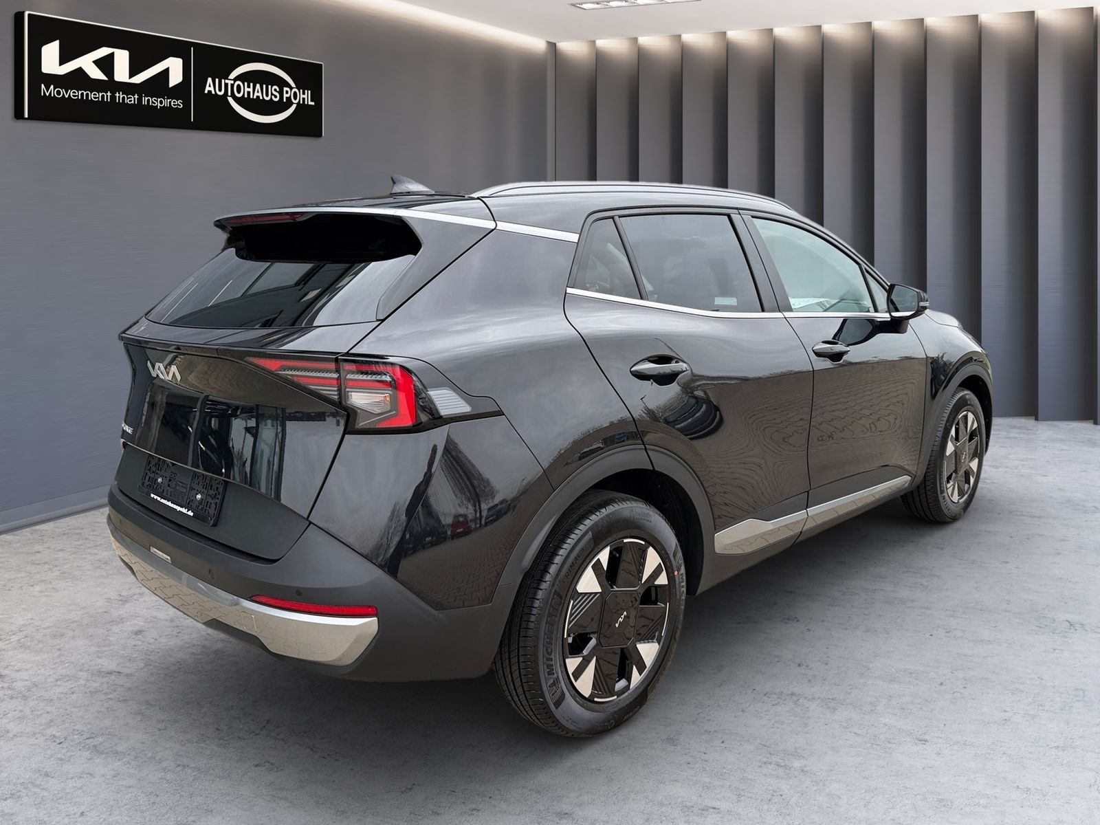 Fahrzeugabbildung Kia SPORTAGE 1.6T 2WD DCT Vision KOM Facelift