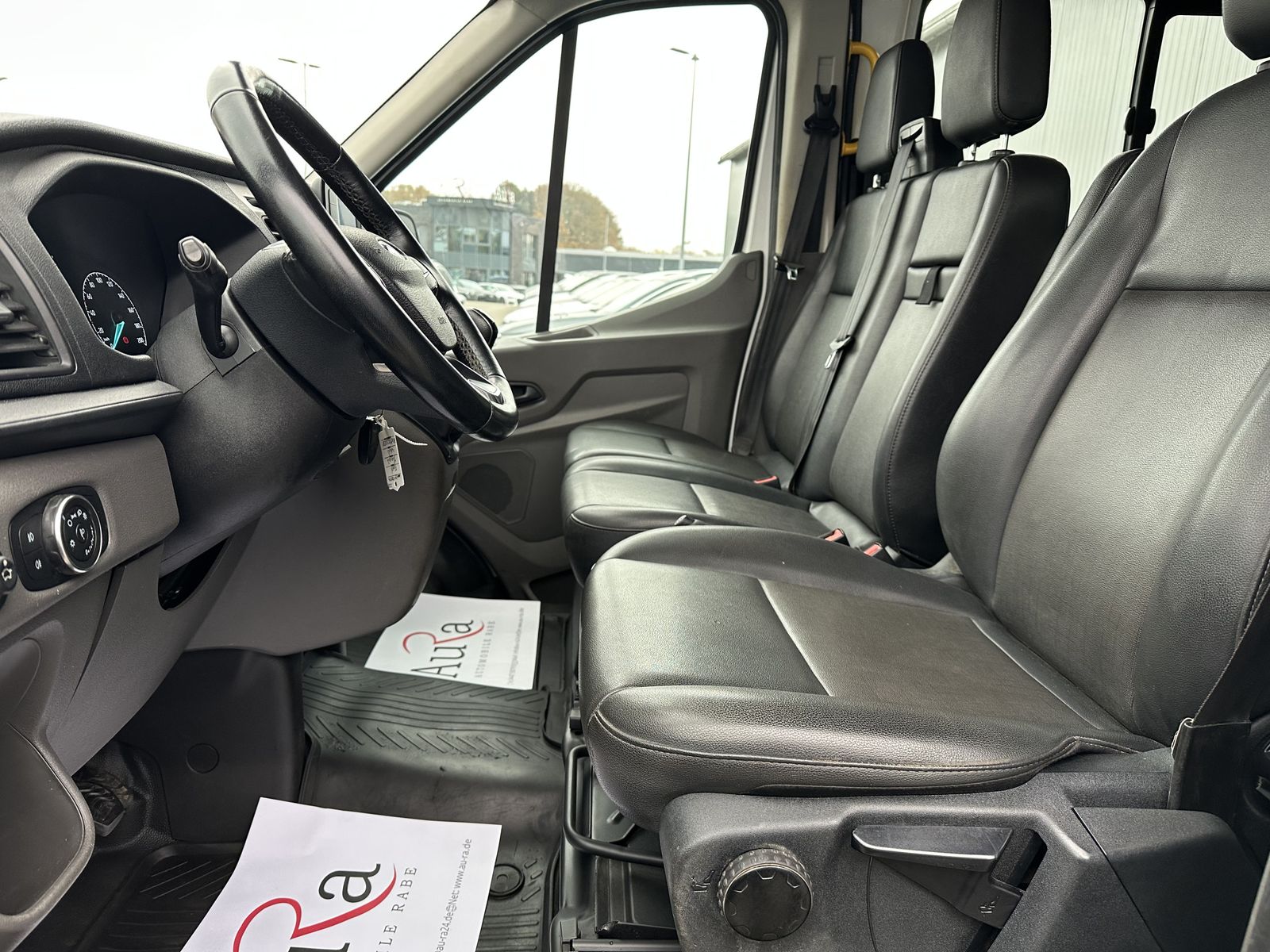 Fahrzeugabbildung Ford Transit 350 L3H2 DoKa AHK+KAMERA+STANDHEIZUNG+PP