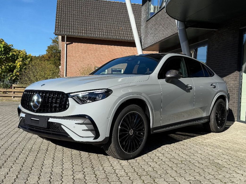 Mercedes-Benz GLC300d Coupe, Technik pak, Airmatic, Rear Steer imagem 3