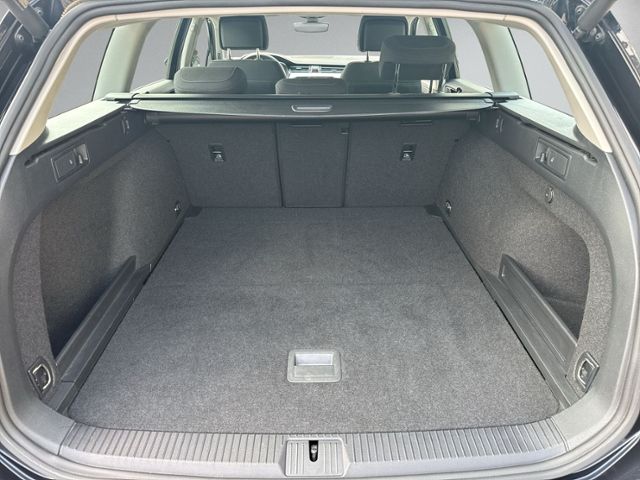 Passat Variant 1.5 TSI DSG Business LED+NAVI+RFK