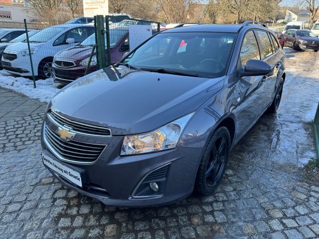 Chevrolet Cruze Station Wagon LTZ Navi Teilleder AHK