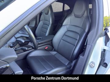 2022 Porsche TAYCAN — миниатюра 13