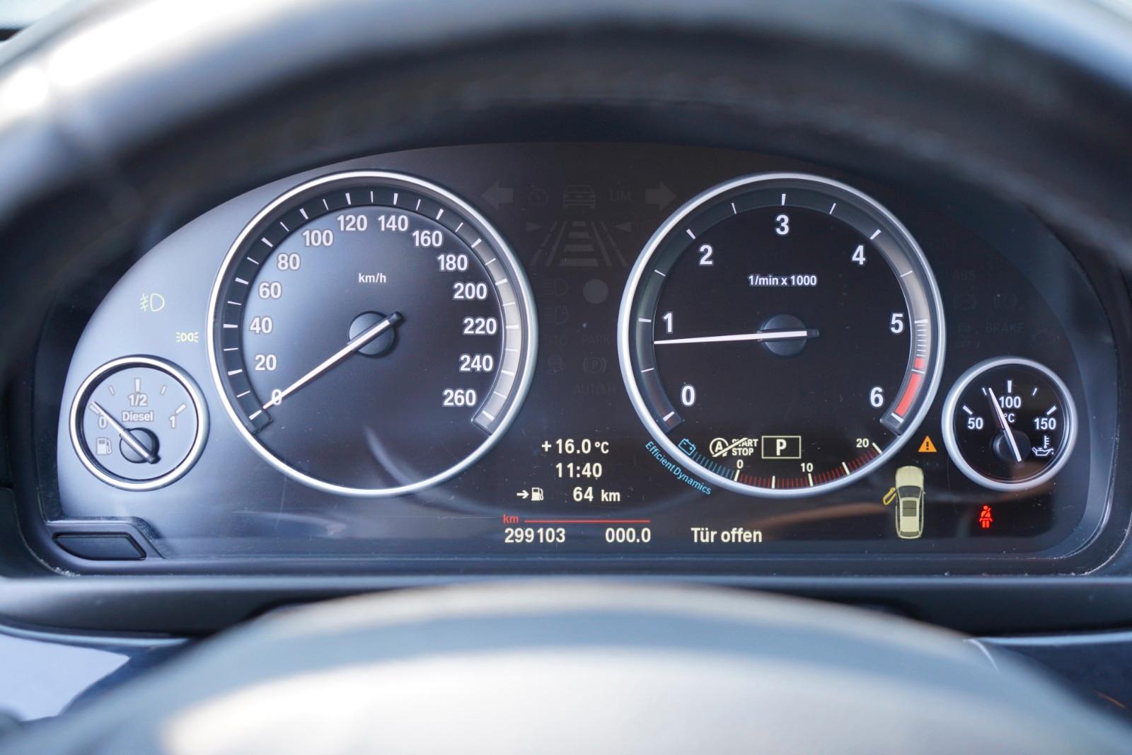 BMW 520d F11 Touring Bi-Xenon*Navi*Temp*AHK*