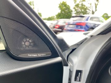 Fahrzeugabbildung BMW M2 Competition Coupe M Drivers Navi Prof uvm