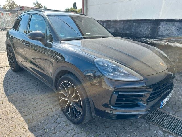 PORSCHE Cayenne E-Hybrid -