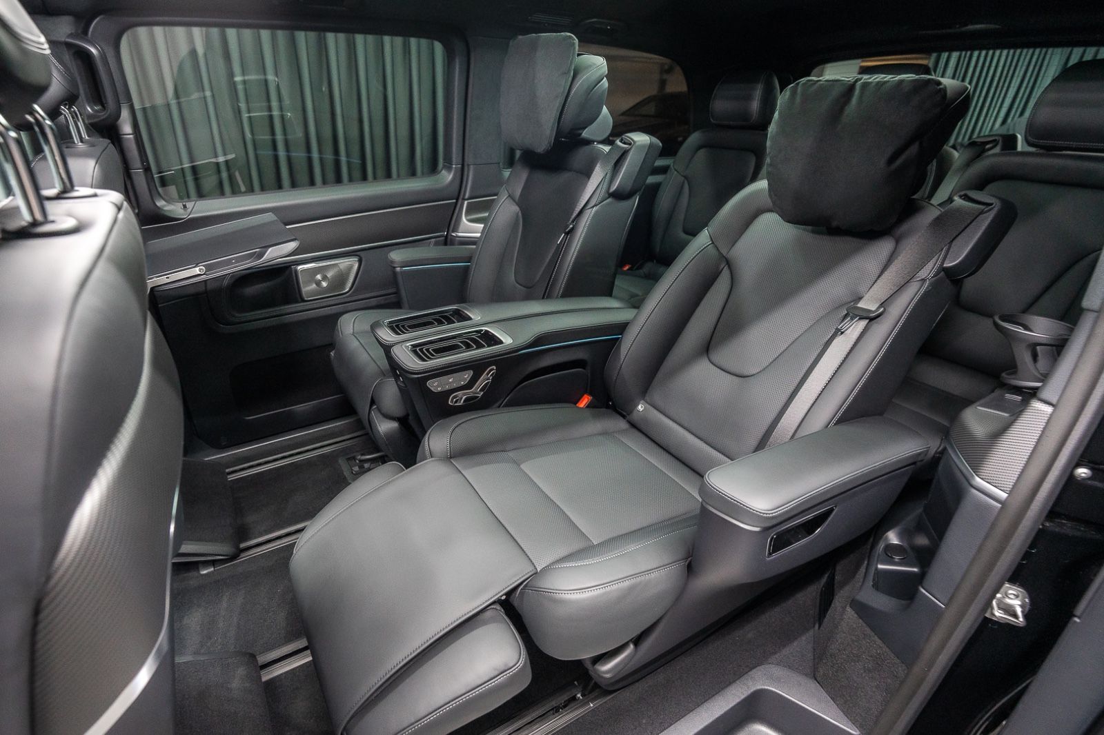 Fahrzeugabbildung Mercedes-Benz V300d EXCLUSIVE 4M Lang AIRMATIC Luxus*VIP*25