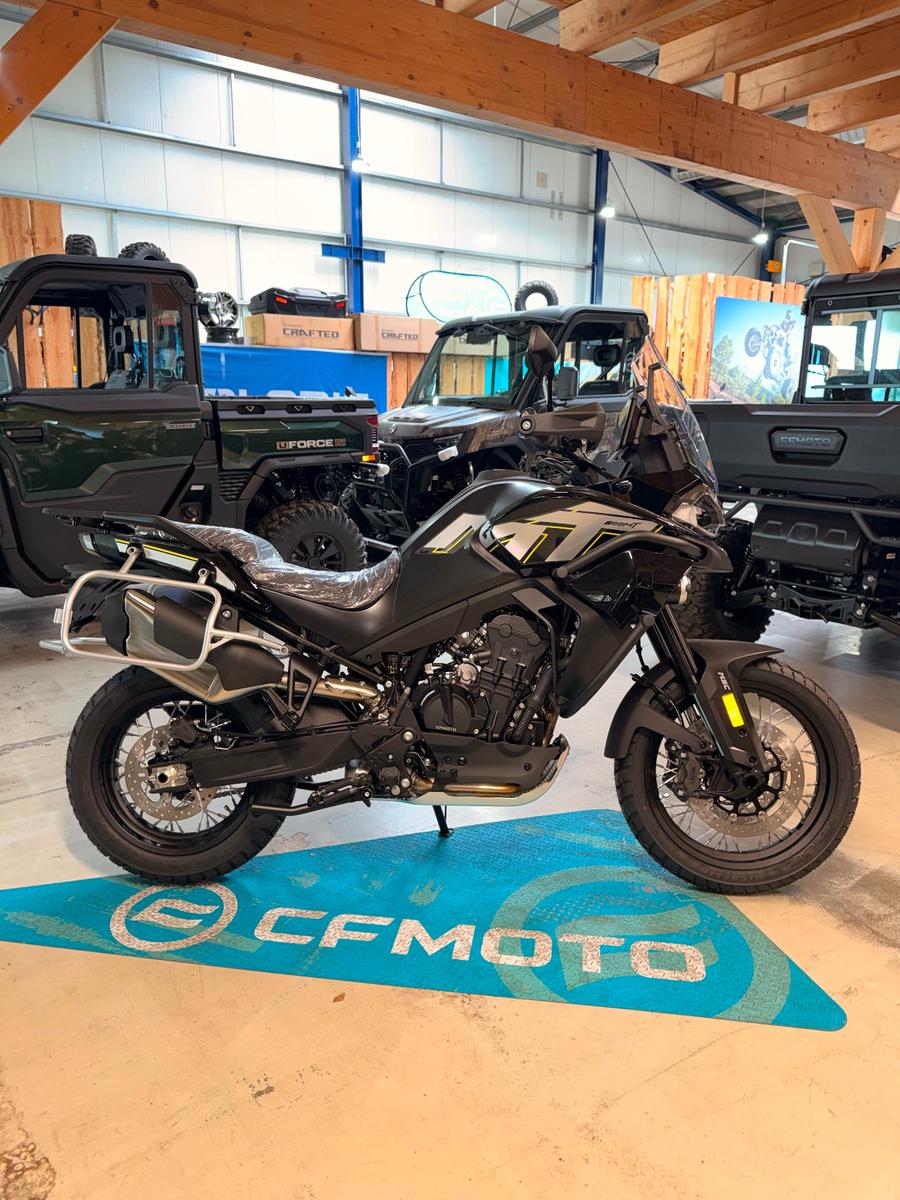 CFMOTO 800 MT Explore inkl Kofferset+ Sturzbügel