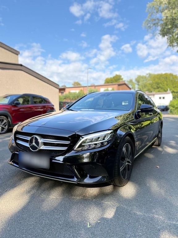 Image of Mercedes-Benz C 220