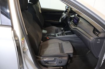 Skoda Octavia 2.0 TDI Ambition FRONT+LANE+LED+KEY+AHK