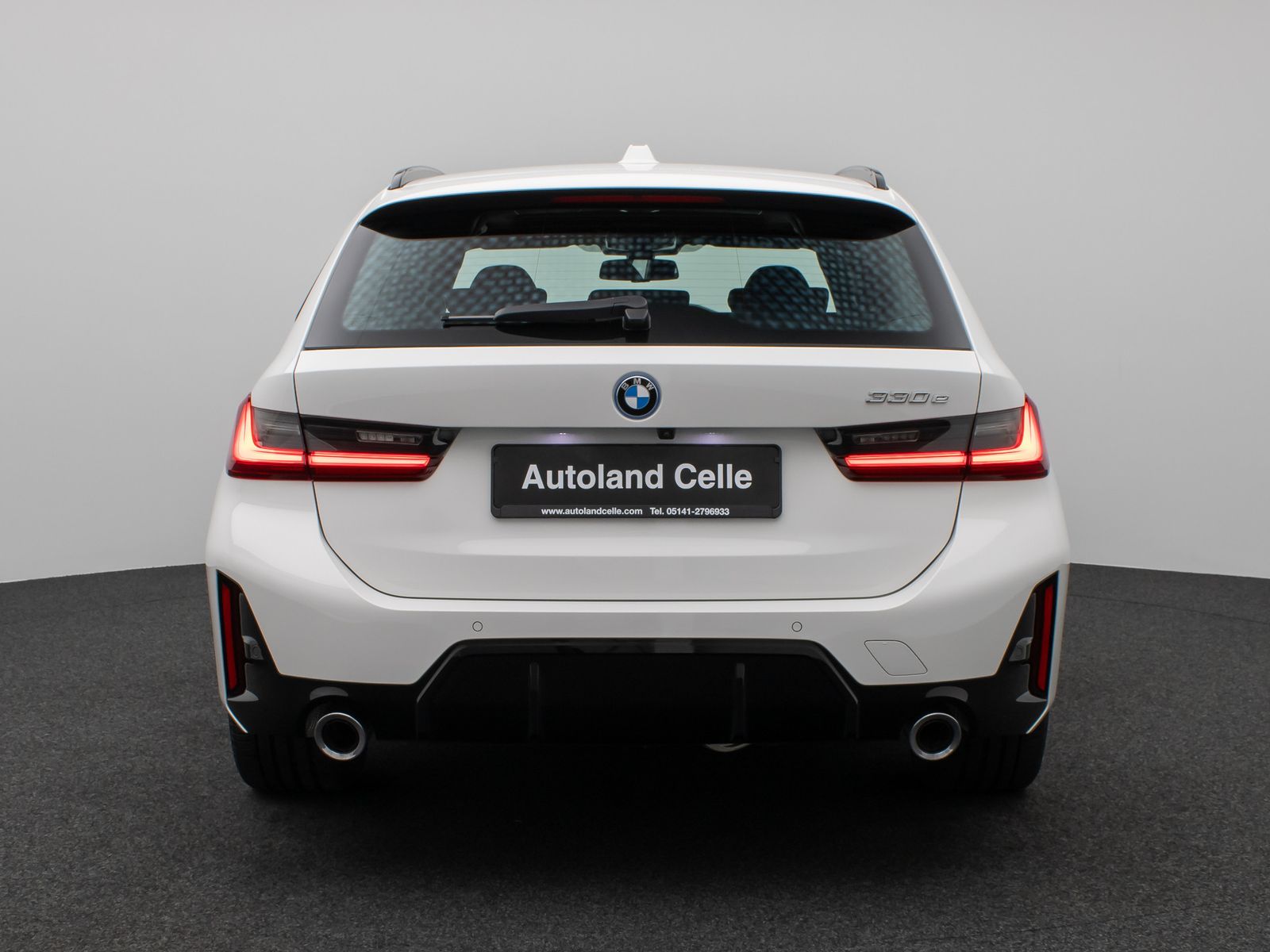 Fahrzeugabbildung BMW 330e M Sport Panorama 360°HUD DAB H/K AHK ACC