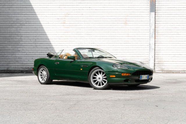 Aston Martin DB Volante