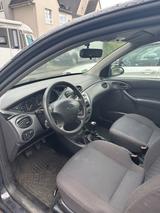 Ford Fokus  1.4 mit Klima  - gebrauchte Ford Focus aus dem Jahr 2004