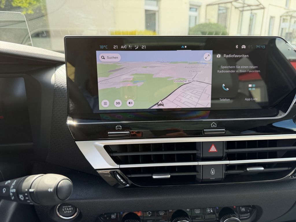 Fahrzeugabbildung Citroën C4 Hybrid 145 MAX
