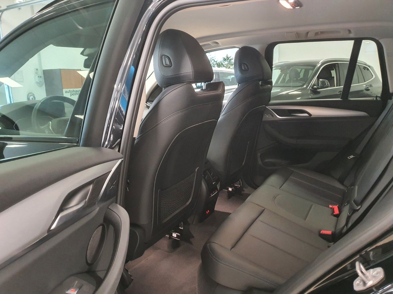 BMW X3 xD Park&Driv&FernAss/St&Go/Winter/AHK foto 24