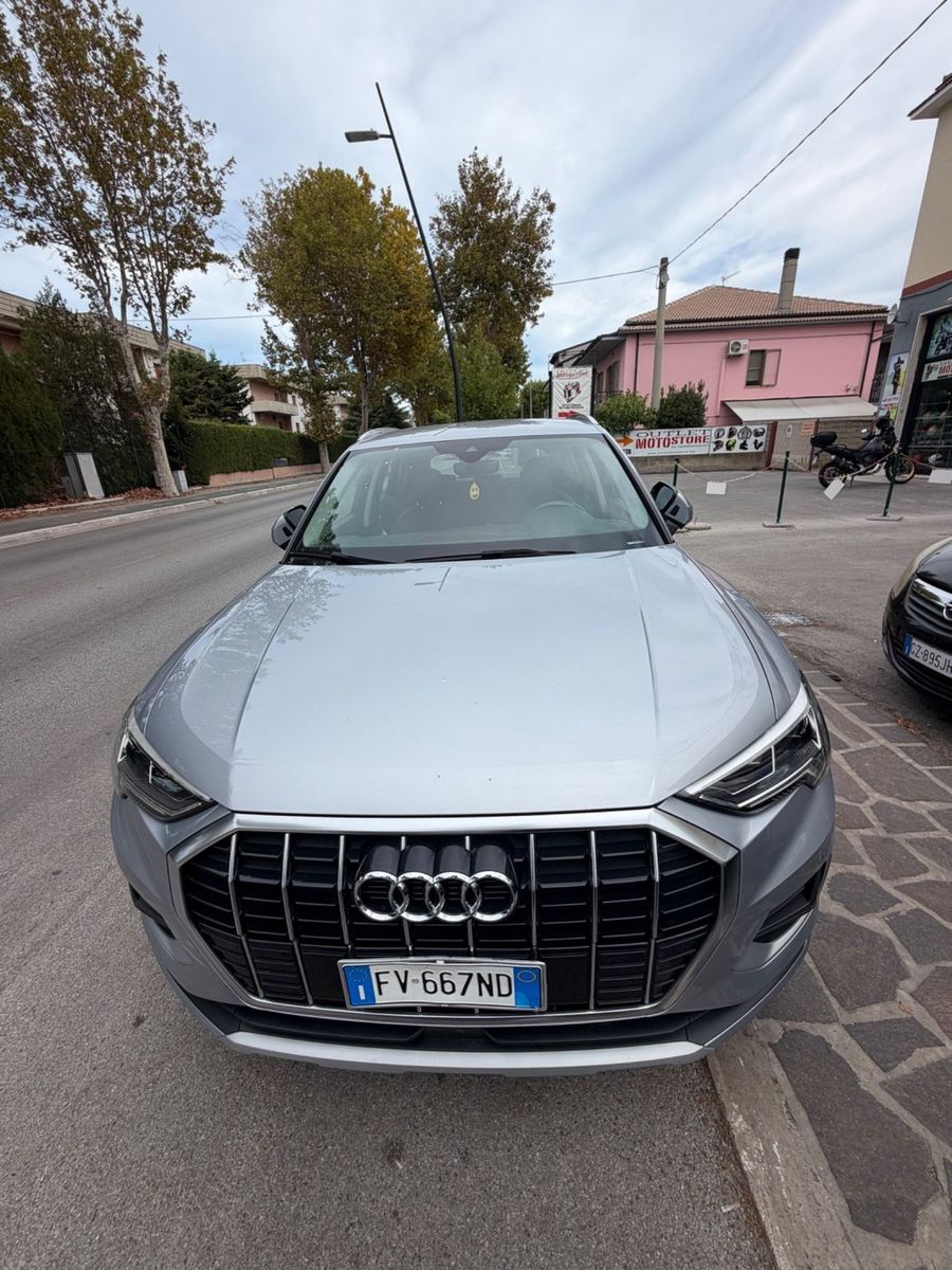 Audi Q3 2.0 TDI 150 CV quattro S tronic edition  imagem 3