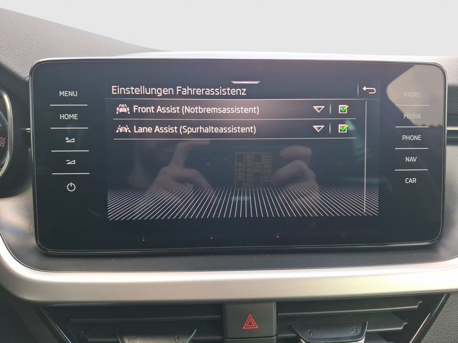 Fahrzeugabbildung SKODA Kamiq TSI Ambition Navi VC GRA PDC SH LM
