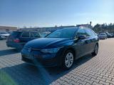 Volkswagen Golf VIII Var.Life, LED, Stdhzg. AHK neu - Volkswagen Gebrauchtwagen in Wiesbaden
