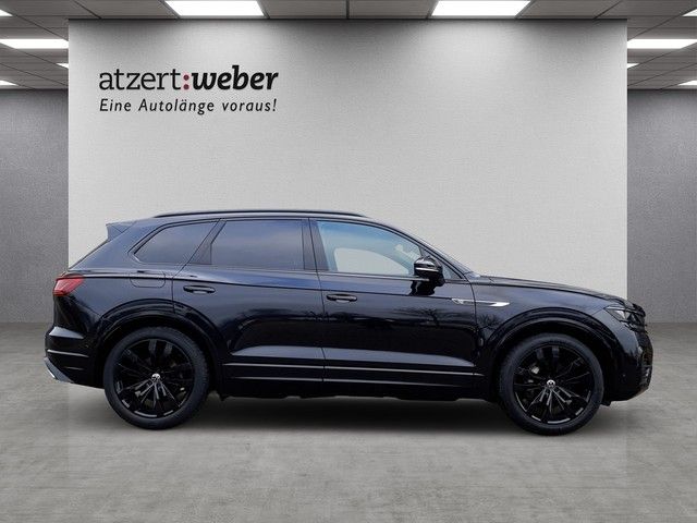 Fahrzeugabbildung Volkswagen Touareg R-Line 3.0TDI 4Motion Pano Matrix 21"