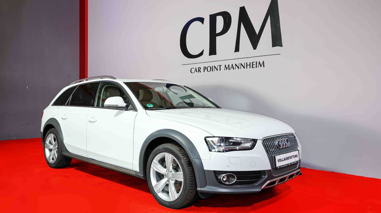 AUDI A4 2.0TFSI *Allroad* Quattro Navi Pano Xenon