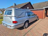 Ford Crown Victoria, Leichenwagen, LKW-Zulassung - Ford Crown: Victoria