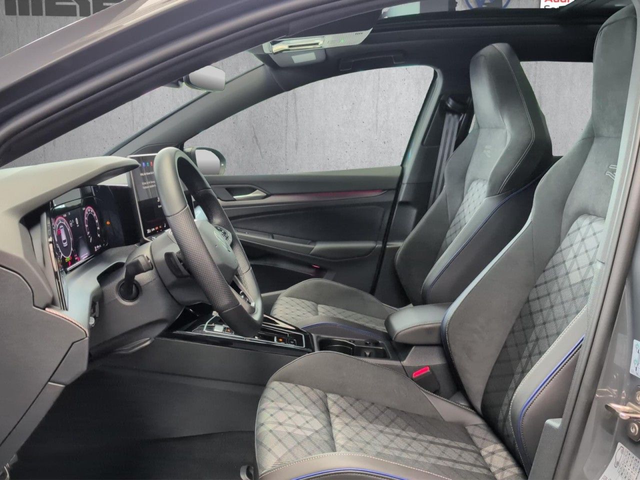 Golf Variant R-Line 1.5 eTSI DSG Klima Navi