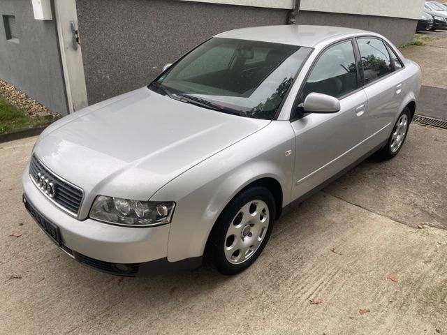 Audi A4 2.5TDI 114kW multitronic Automatik Klima PDC