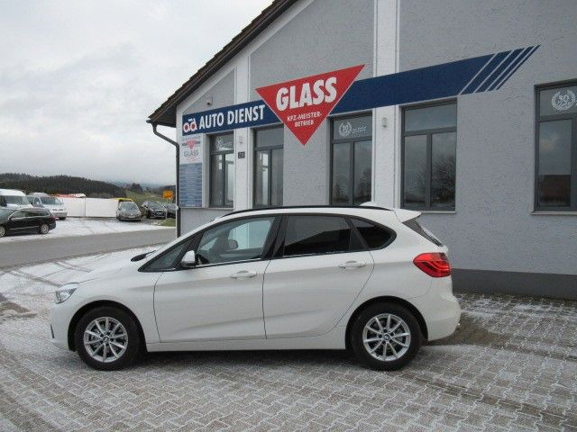 BMW 216 Baureihe 2 Active Tourer 216 d AdvantageLED-