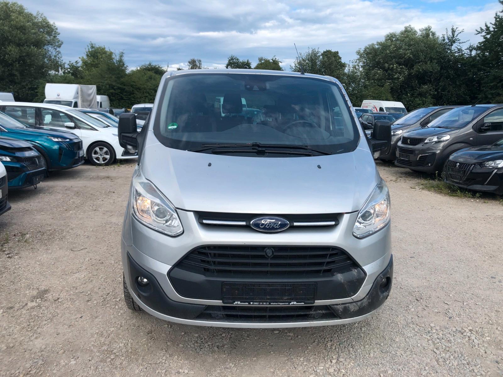 Ford Tourneo Custom 2,2 tdci *9-Sitzer